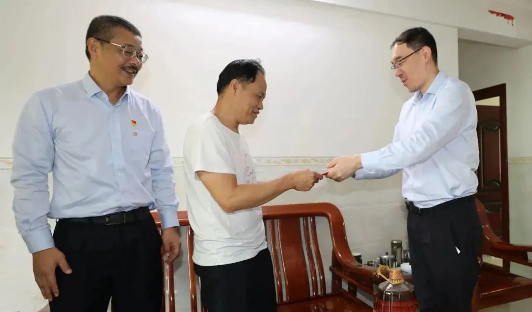 开云官方网页版-开云online(中国)
开云官方网页版-开云online(中国)开展新春慰问“送温暖”活动5.jpg