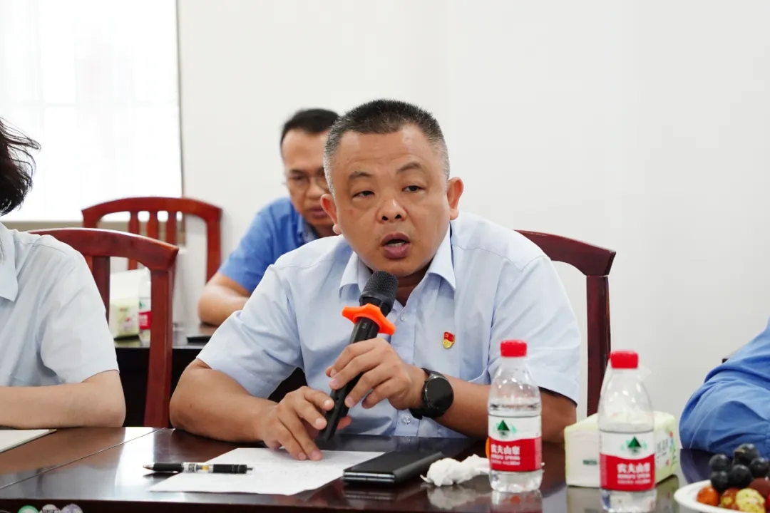 开云官方网页版-开云online(中国)
开云官方网页版-开云online(中国)召开“七一”座谈会11.jpg