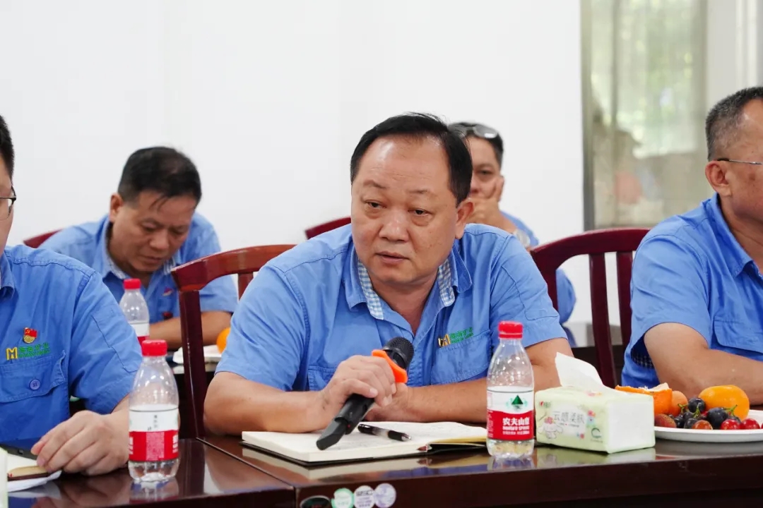 开云官方网页版-开云online(中国)
开云官方网页版-开云online(中国)召开“七一”座谈会13.jpg