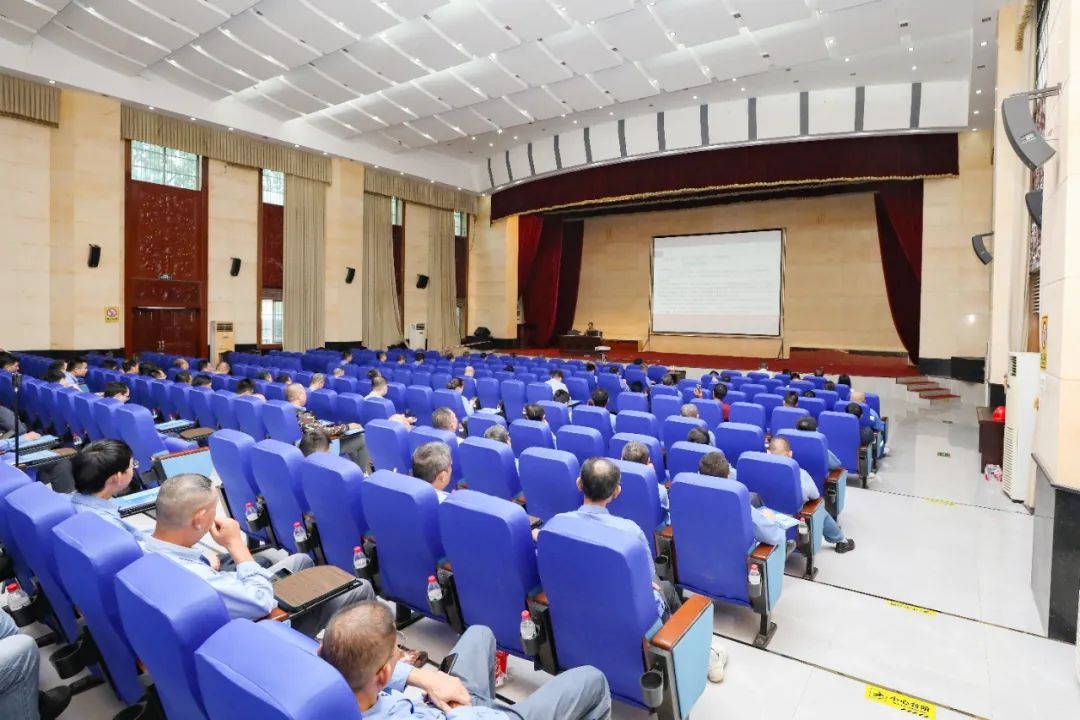 夯实安全生产根基 开云官方网页版-开云online(中国)
开云官方网页版-开云online(中国)举办安全生产知识培训班