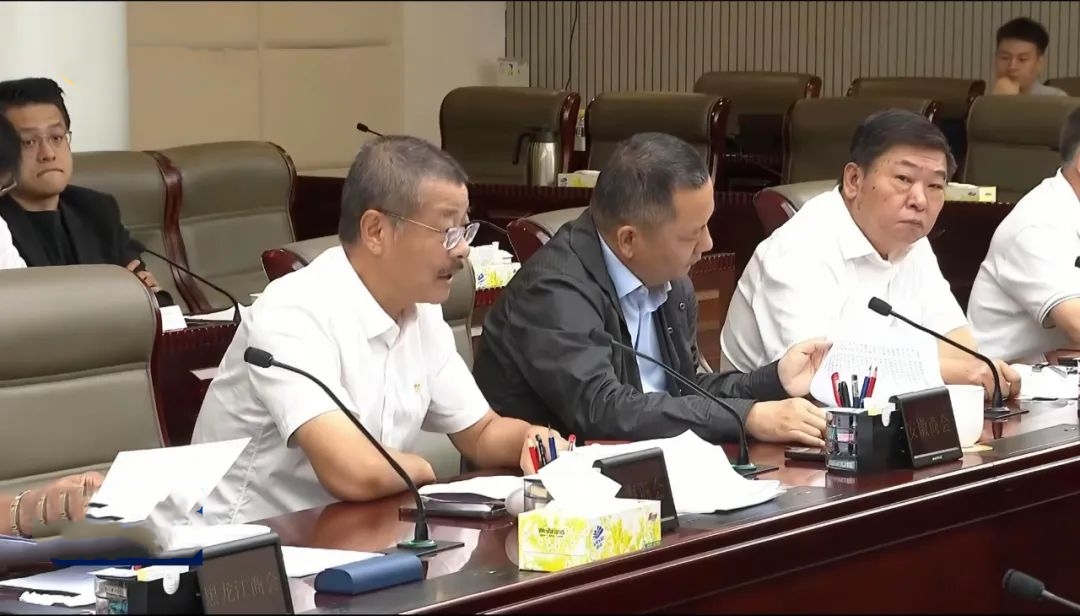 刘明东应邀参加开云官方网页版-开云online(中国)
省政府与商会座谈会