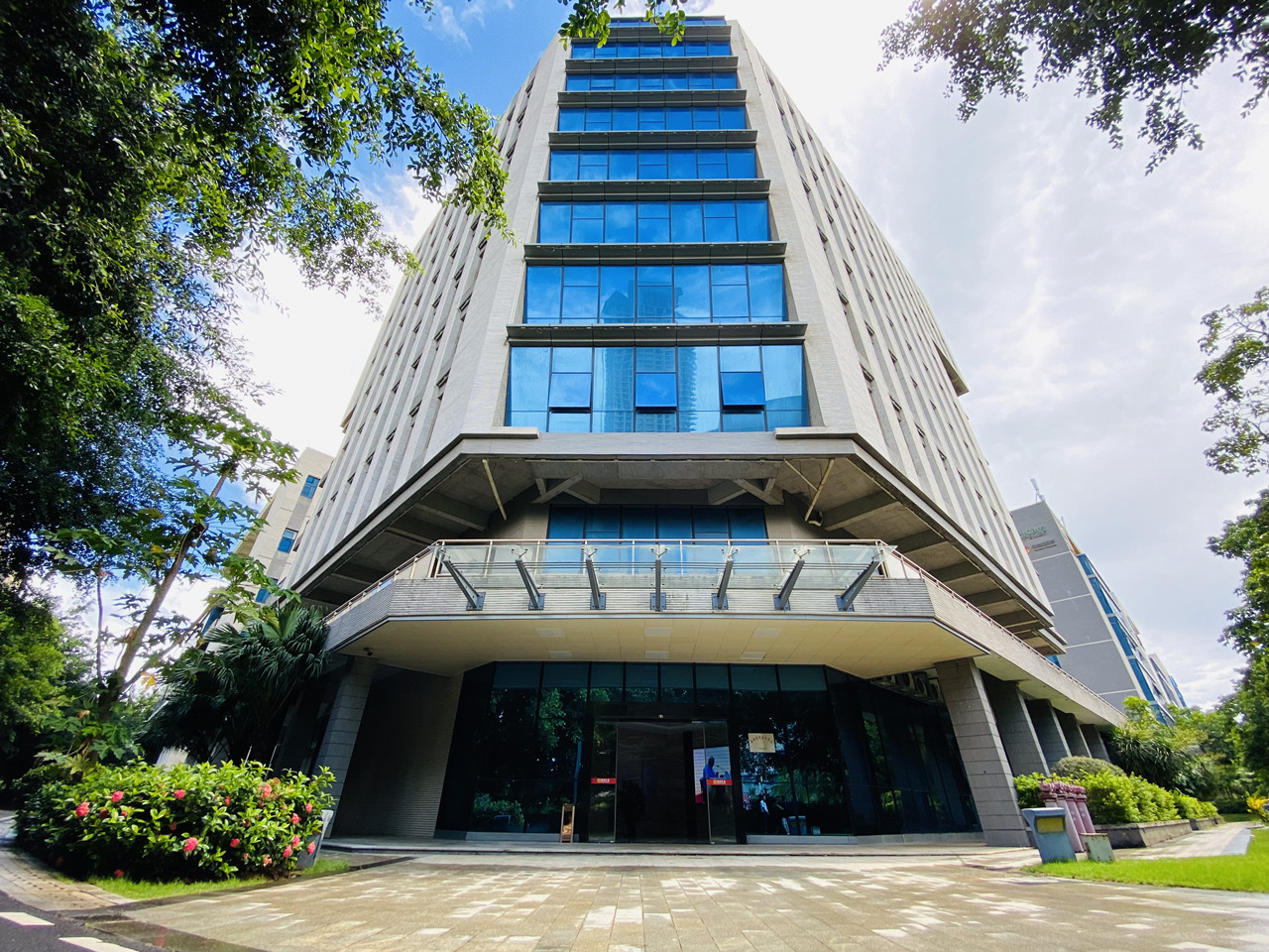 《开云官方网页版-开云online(中国)
新闻联播》：跨境资金流动自由便利 为企业全球化“铺路架桥”